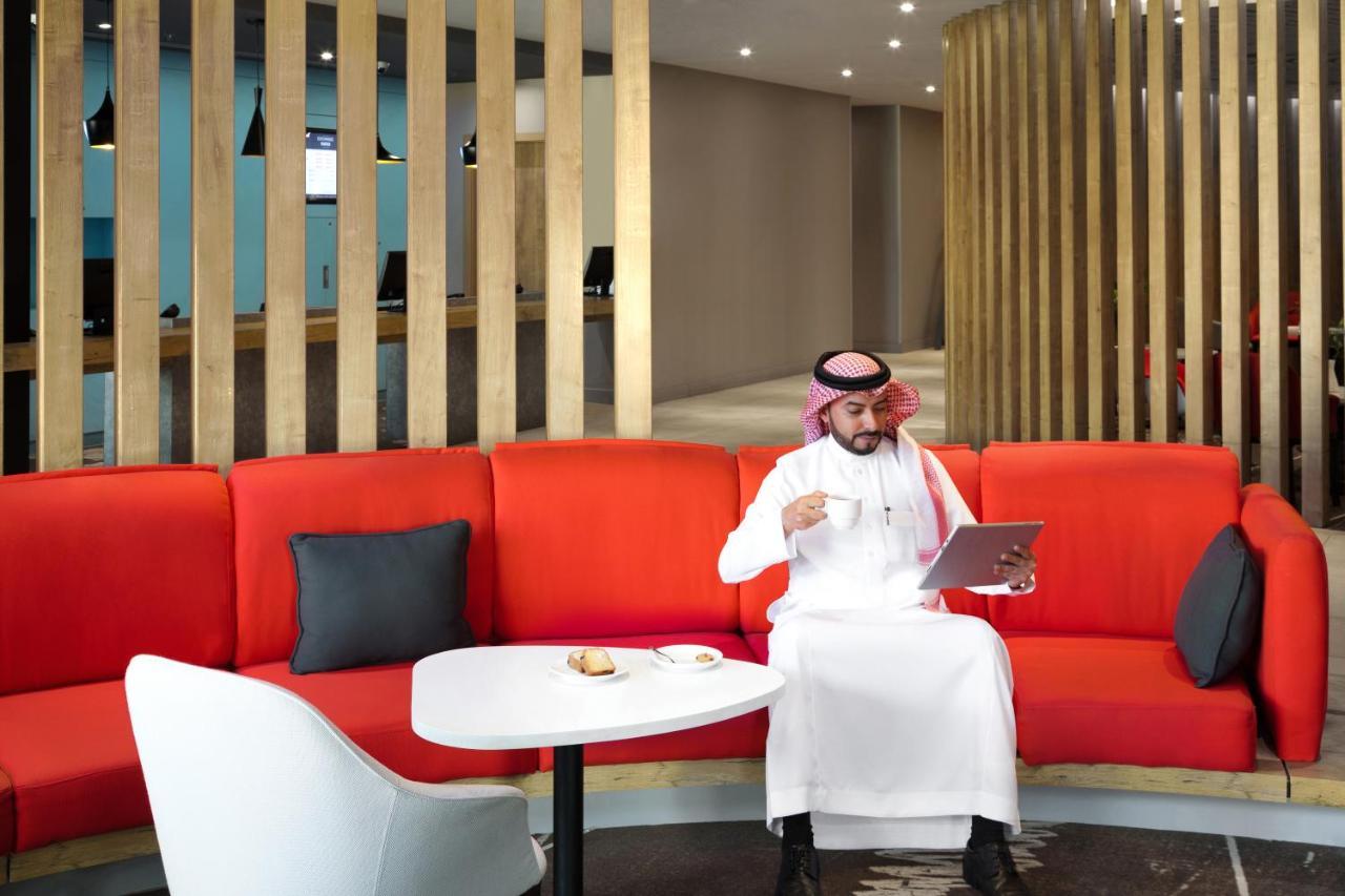 Ibis Jeddah Malik Road Hotel Екстериор снимка