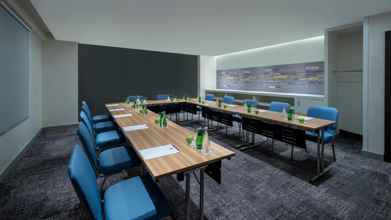 Ibis Jeddah Malik Road Hotel Екстериор снимка