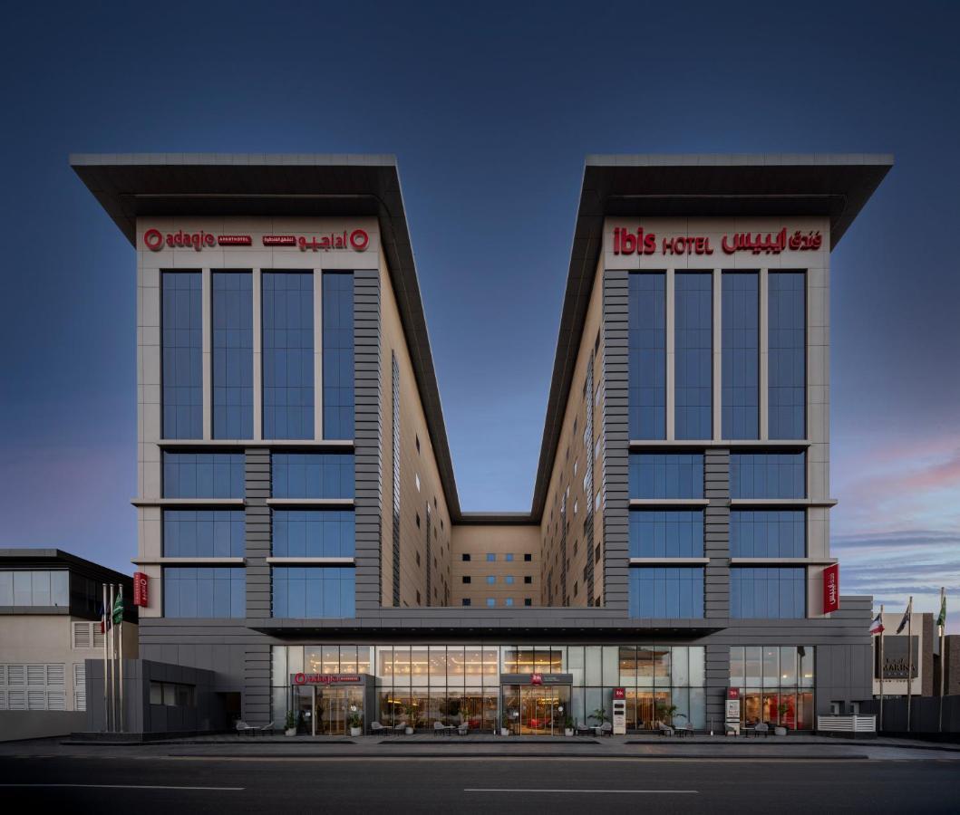 Ibis Jeddah Malik Road Hotel Екстериор снимка